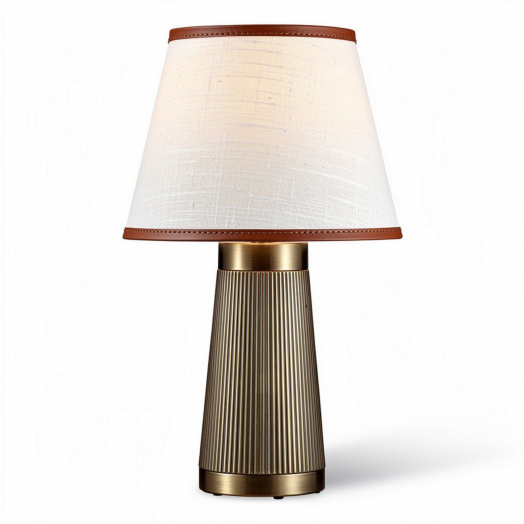 Lampe de table en métal doré avec abat-jour en tissu blanc dimensions 30 x 30 x 45cm